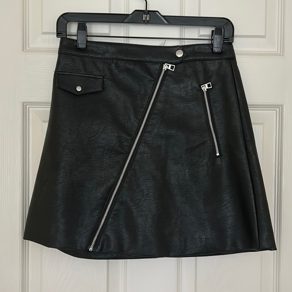 H&M Black Faux Leather Skirt with Zip detail. Worn Once, Size 4
